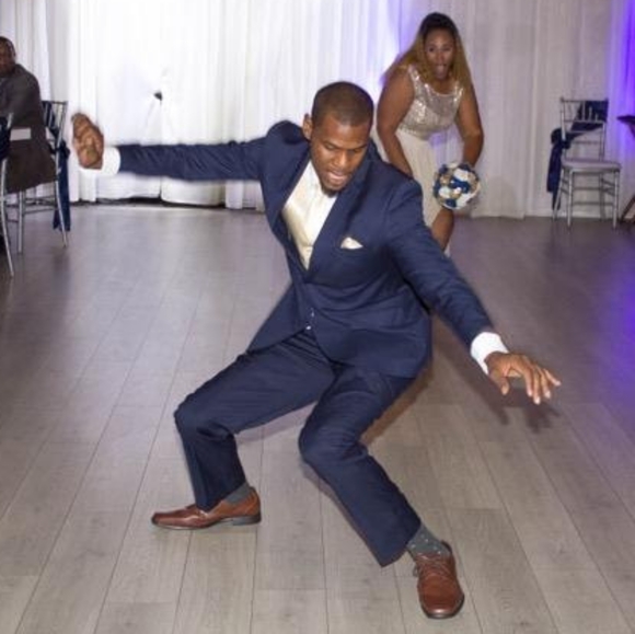 It's alot of low ballers on Poshmark‼️😏 - Picture 5 of 11